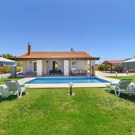 Villa By Kaláthos