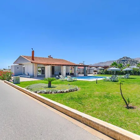 By Βίλα Κάλαθος